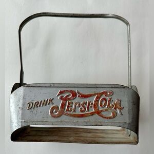 Vintage Pepsi Cola Double Dot metal Six Pack Bottle Carrier